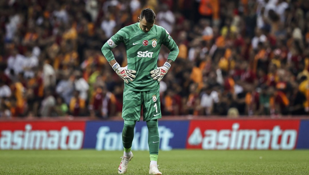 Muslera’dan Galatasaray’a kötü haber