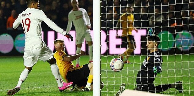 Newport County 2-4 Manchester United MAÇ SONUCU ÖZET Altay Bayındır galibiyetle başladı!