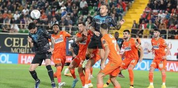 Alanyaspor – Adana Demirspor maçının biletleri satışı sunuldu