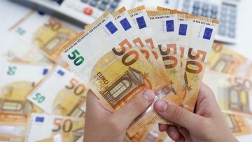 Almanya’da emekliler, 281 euro ek gelir alacak