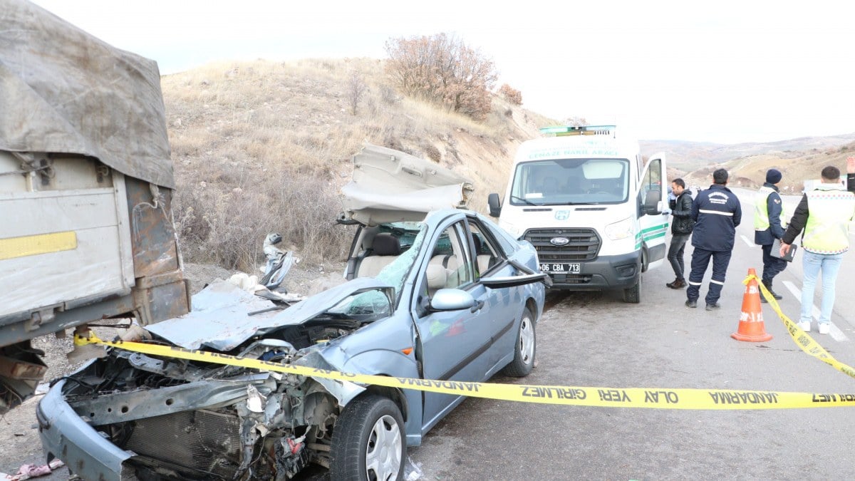 Ankara’da cenaze dönüşü kaza: 2 ölü 4 yaralı