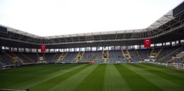 Ankaragücü – Galatasaray maçına saatler kaldı! Eryaman Stadyumu’nda zeminin son durumu ne?