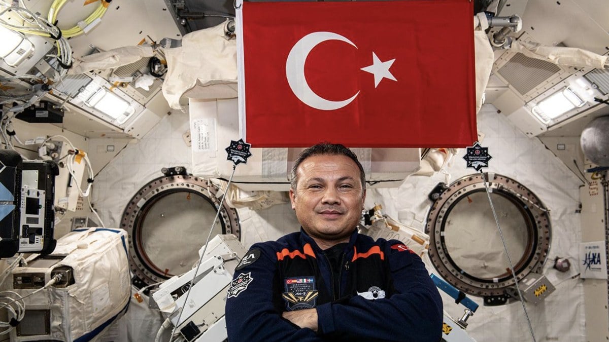 Astronot Alper Gezeravcı’nın Dünya’ya dönüşü için geri sayım