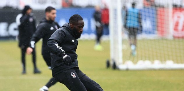 Beşiktaş’ın İstanbulspor maçı hazırlıkları başladı! Masuaku’dan kötü haber