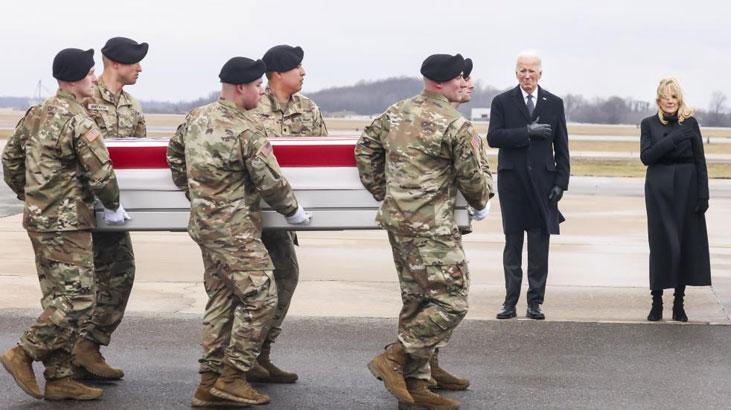 Biden 3 ABD askeri için düzenlenen törene katıldı