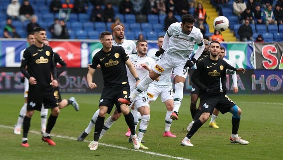 Çaykur Rizespor ile Konyaspor puanları paylaştı