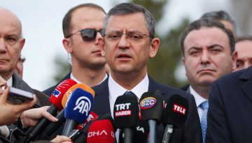 CHP lideri Özel: Lütfü Savaş’a alternatifi anketlerde görürsem değiştiririm