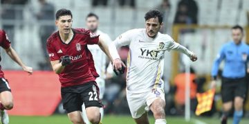 Eyüpspor Mustafa Pektemek ile yollarını ayırdığını duyurdu