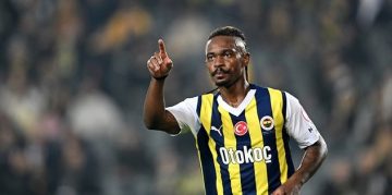 Fenerbahçe’de bir ayrılık daha! Ülkesine kiralık gitti