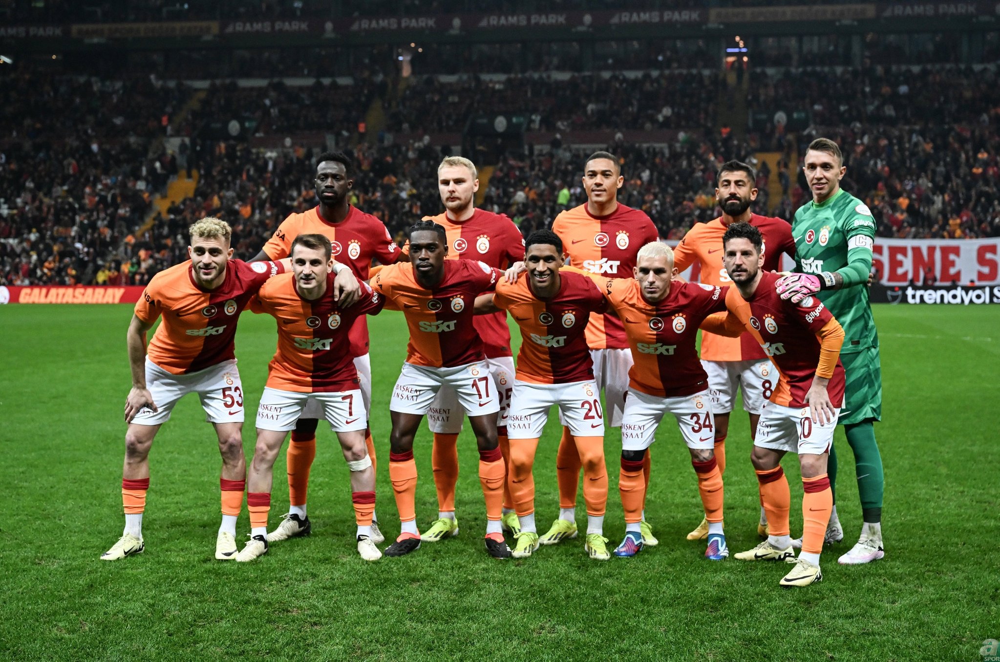 Galatasaray ve Fenerbahçe’den yılın kapışması! Önce sahada şimdi de transferde