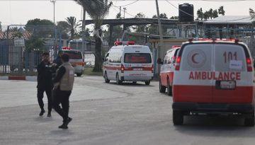 Gazze’de 6 yaşındaki Hind ve kurtarma ekibinden haber alınamıyor