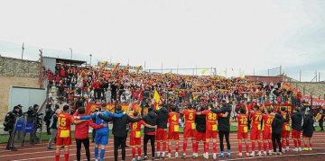 Göztepe dolu dizgin gidiyor