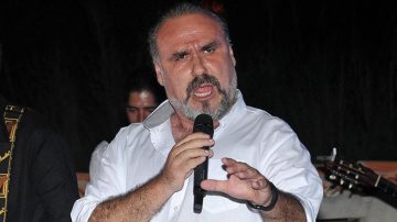 Hakan Aysev: Ortaokulda müzik derslerinden kalan bir öğrenciydim!