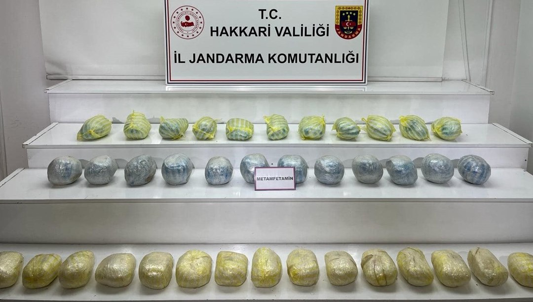 Hakkari’de arazide 40 kilo metamfetamin ele geçirildi