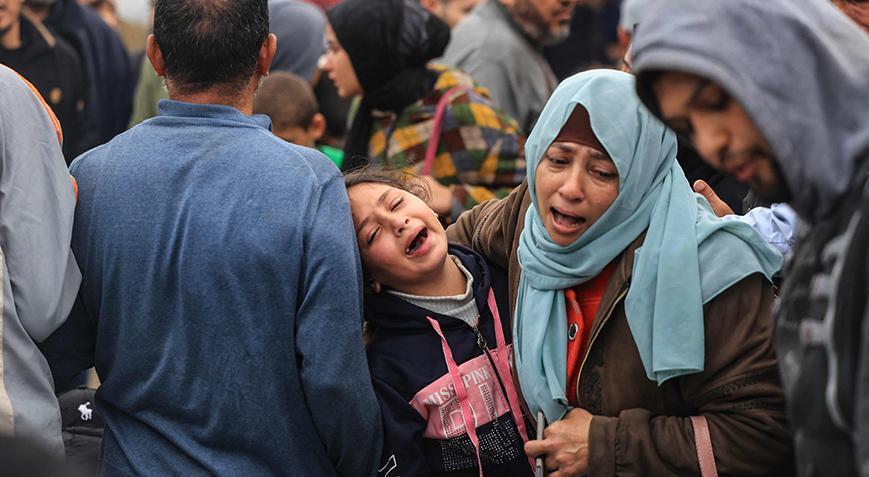 İsrail yine yerleşim yeri vurdu! Çok sayıda kişi hayatını kaybetti