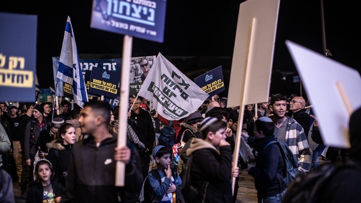 İsrail’de protestolar: Bir taraf ‘barış’ dedi, bir taraf ‘savaş’