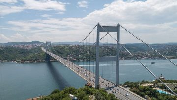 İstanbul Boğazı’nda iki gemi çarpıştı