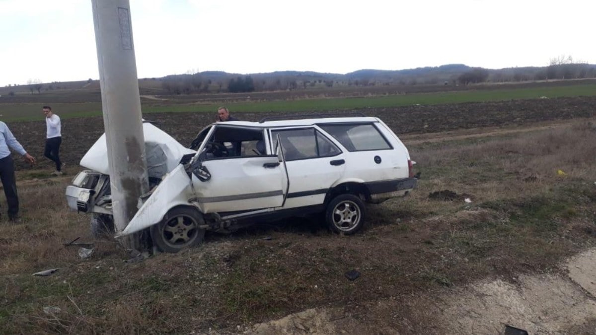 Kastamonu’da elektrik direğine çarpan araçtaki bebek öldü