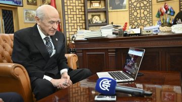 MHP lideri Devlet Bahçeli, Yılın Kareleri oylamasına katıldı