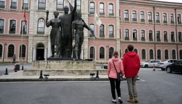 Öğrencilerden ziyaret iznine tepki | İstanbul Üniversitesi’nden açıklama