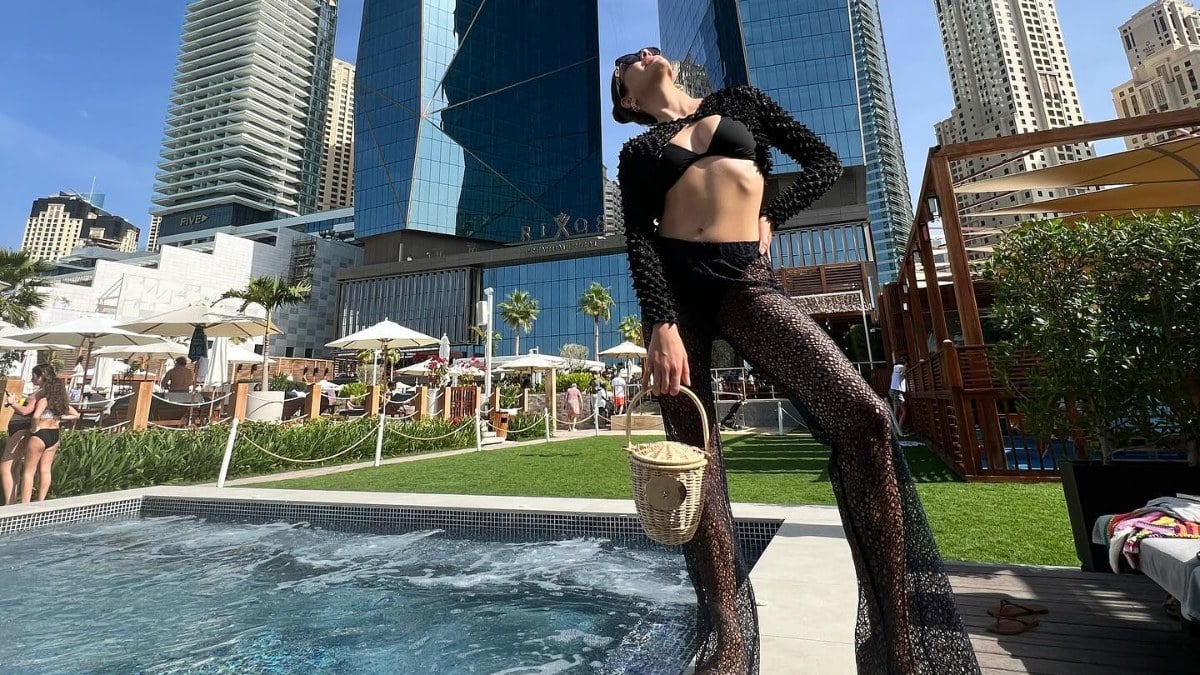 Oyuncu Aybüke Pusat Dubai’de! Tatil karelerini paylaştı