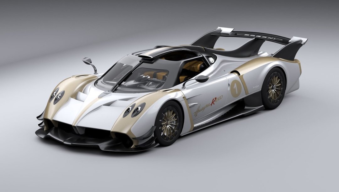 Pagani’den 900 beygirlik yeni hiper otomobil