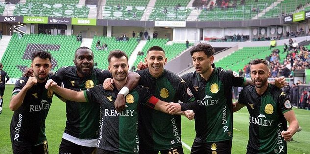 Sakaryaspor zorlanmadı