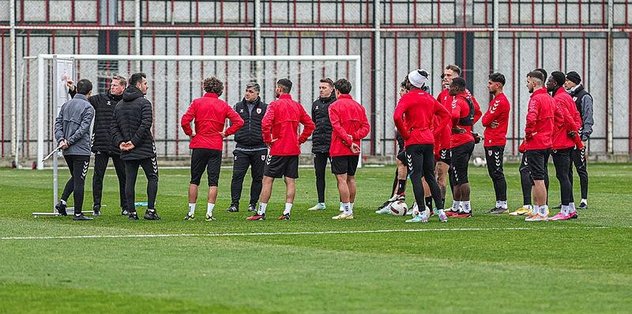 Samsunspor, Fatih Karagümrük maçına 14 eksikle gitti