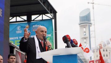 Turgut Altınok: Ankara’da iş yok ama sosyal medyada ses çok