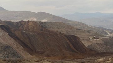 Yurt dışı programını yarıda kesen Yerlikaya ve Bayraktar, Erzincan’a gidiyor