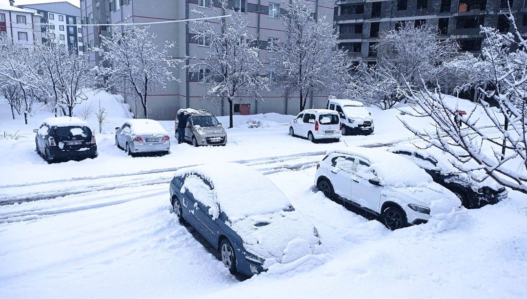 Bitlis’te okullara kar tatili