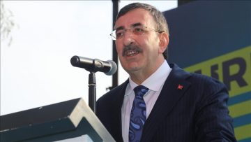 Cevdet Yılmaz: Cari açığın milli gelire oranının iyi bir performans sergilemesini bekliyoruz