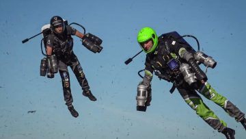 Dünyanın ilk jetpack yarışı Dubai’de yapıldı