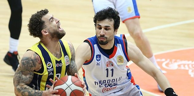 Erten Gazi’den Anadolu Efes’e kötü haber!