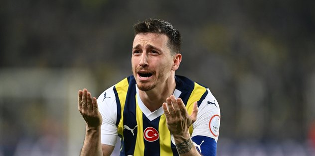 FENERBAHÇE HABERLERİ – Mert Hakan Yandaş isyan etti! ’Takımda yeri olamaz’