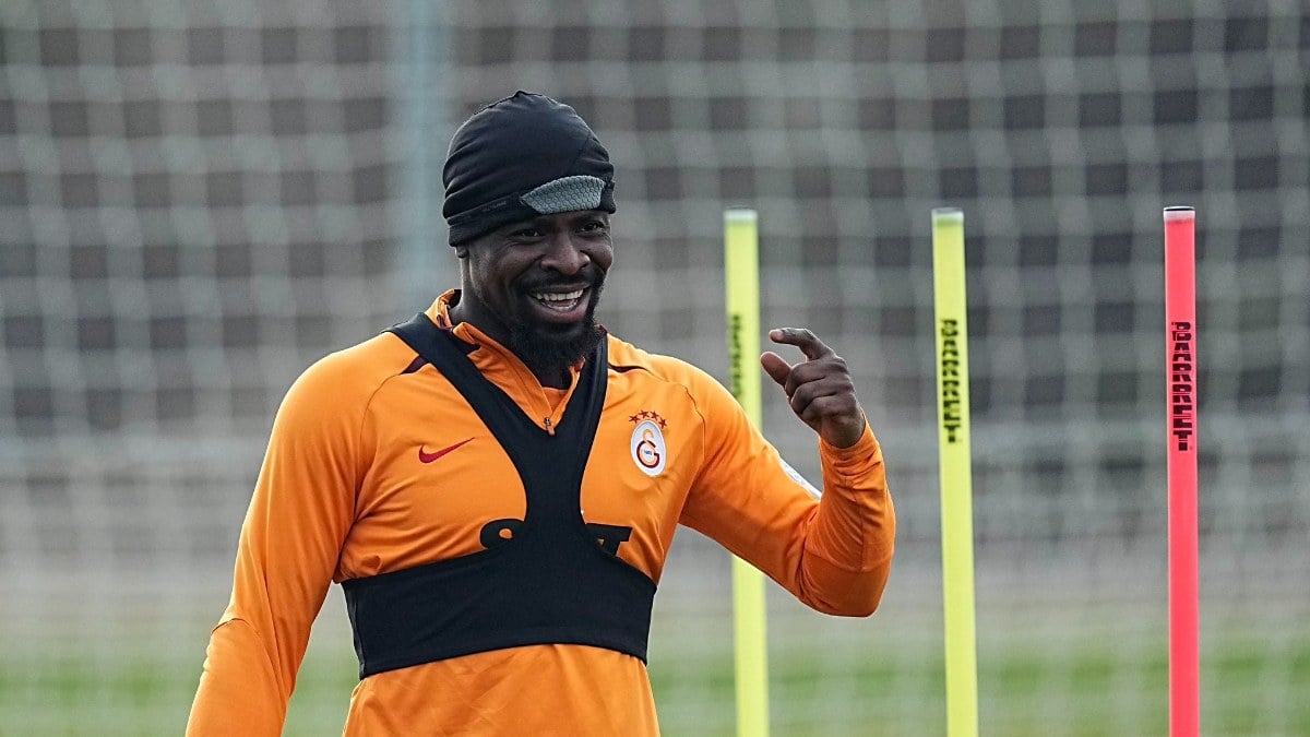 Galatasaray’a Aurier müjdesi! Takımla çalıştı