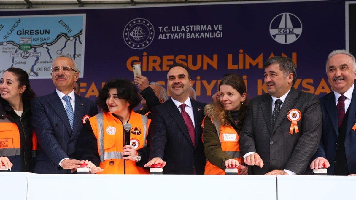 Giresun Liman Farklı Seviyeli Kavşağı’nın temel atma töreni yapıldı