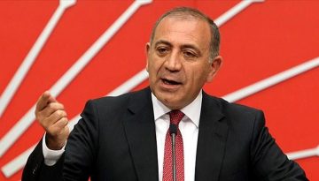 Gürsel Tekin CHP’den istifa ettiğini duyurdu (Gürsel Tekin kimdir?)