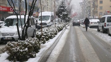 Hakkari’de eğitime kar tatili