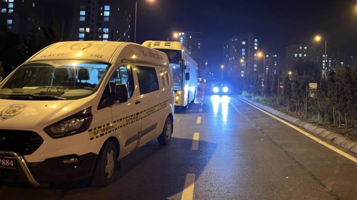 İstanbul Başakşehir’de yol kavgasında İETT şoförü bıçaklandı