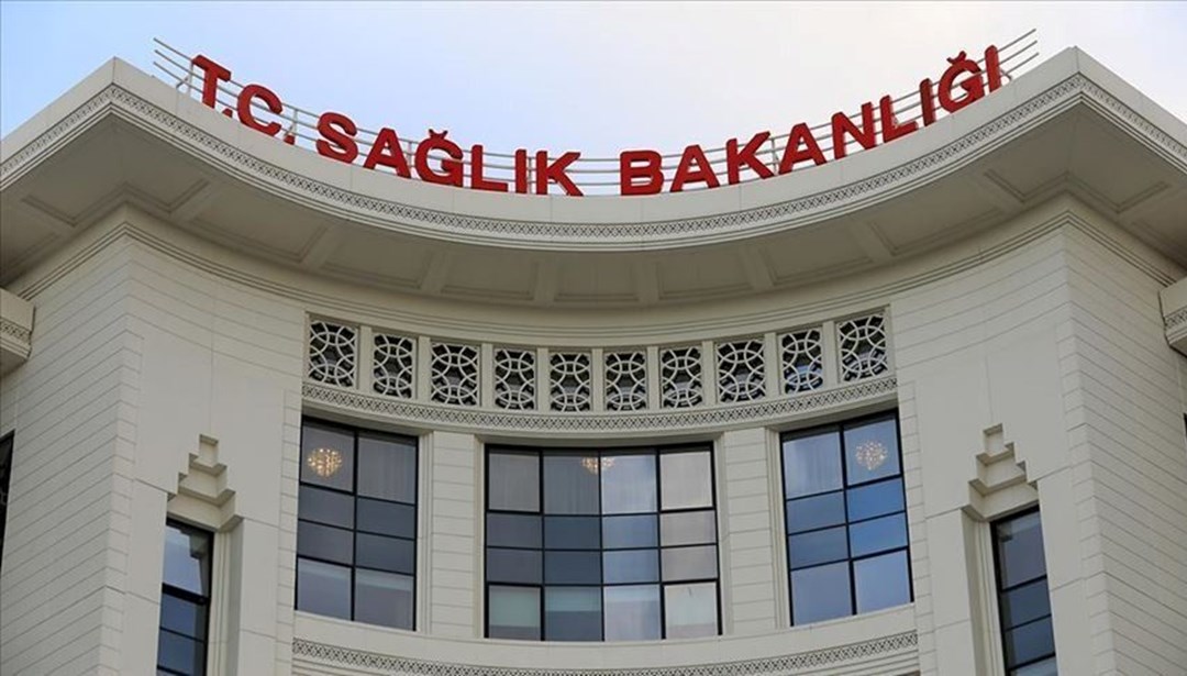 Sağlık Bakanlığı 2024 yılı ilk defa ve yeniden atama kurası başvuruları uzatıldı: Başvuru için son gün ne zaman?