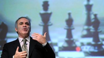 Satranç efsanesi Garry Kasparov, Rusya’da terörist listesine alındı