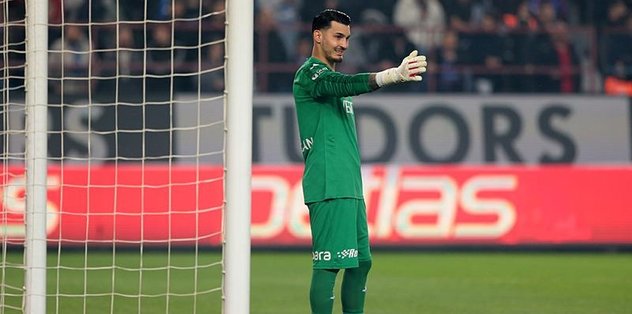 Trabzonspor’da Uğurcan Çakır’dan hakem isyanı! ’Dünyanın her yerinde faul’