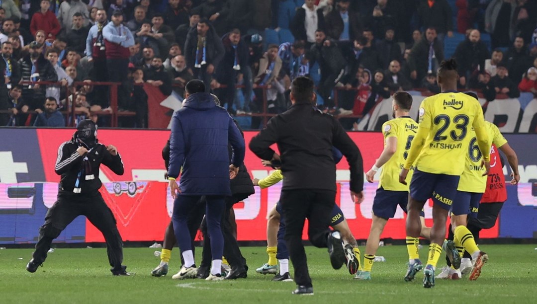 Trabzonsporlu Hukukçular Derneğinden Fenerbahçeli futbolcular hakkında suç duyurusu