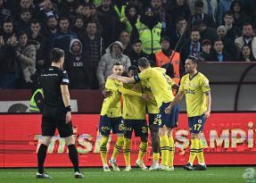 TRANSFER HABERİ | Avrupa’nın yükselen yıldızı Sebastian Szymanski’nin peşinde! Resmen açıkladılar