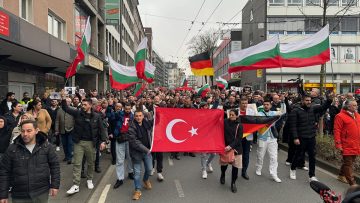 Almanya’da kundaklama sonucu çıkan yangında ölen Türkler anıldı