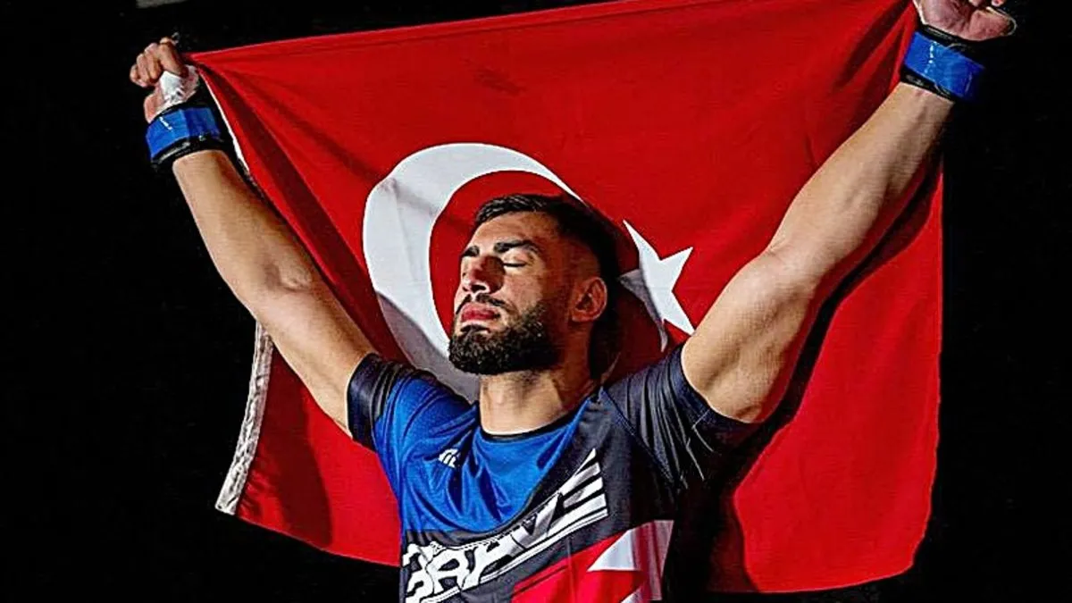 İbo Aslan UFC’deki ilk maçında İsveçli rakibini nakavt etti