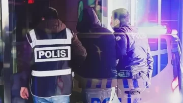 Siirt’te DEM Parti seçim kutlamasında yasa dışı slogana 9 gözaltı